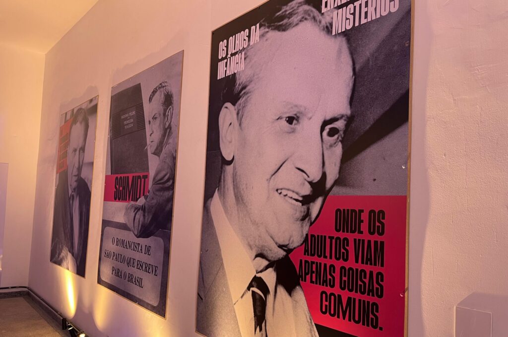 Exposição dedicada à vida e obra do escritor Afonso Schmidt segue até sexta-feira (17), na Biblioteca Municipal